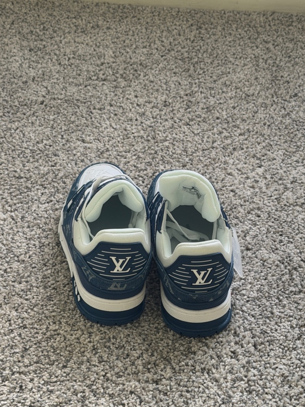 Louis Vuitton Navy and White Low-Top Monogram Sneakers - Picture 4 of 4